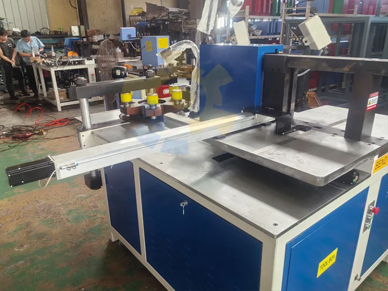 China CNC busbar processing machine